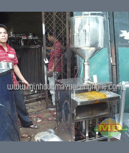 Máy chiết rót satế 1 vòi