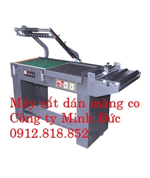 Máy cắt dán màng co