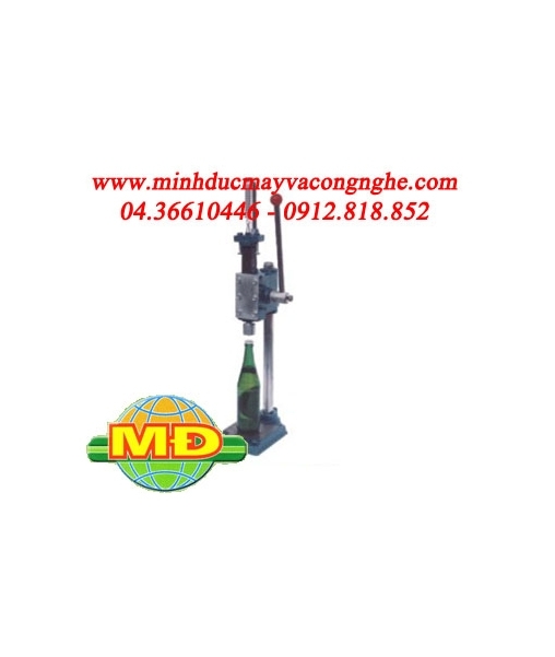 Máy dập nút chai bia
